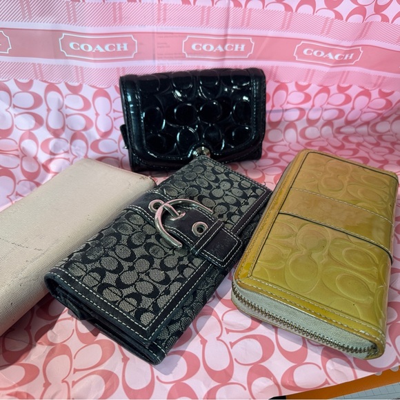 Coach Wallet Set in Black, Yellow, and Cream project junk broken - Picture 1 of 8